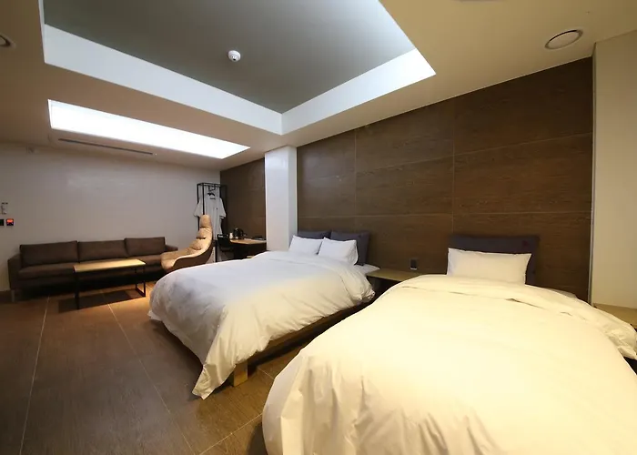 Yeoubi Songjeong 3*